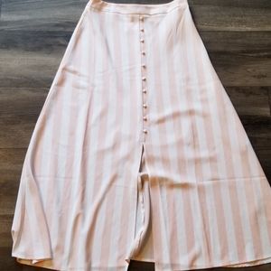 Apt. 9 small flowy button skirt, peach and white.